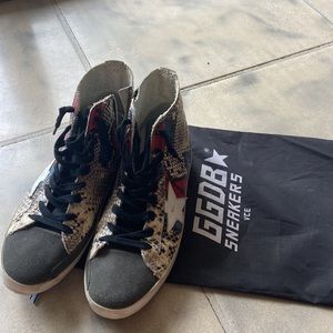 Golden goose sneakers size 39